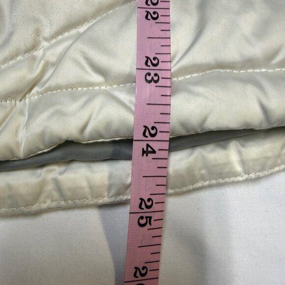 The North Face Aconcagua 550 Down Vest Women’s M Ivory EUC - Picture 15 of 15